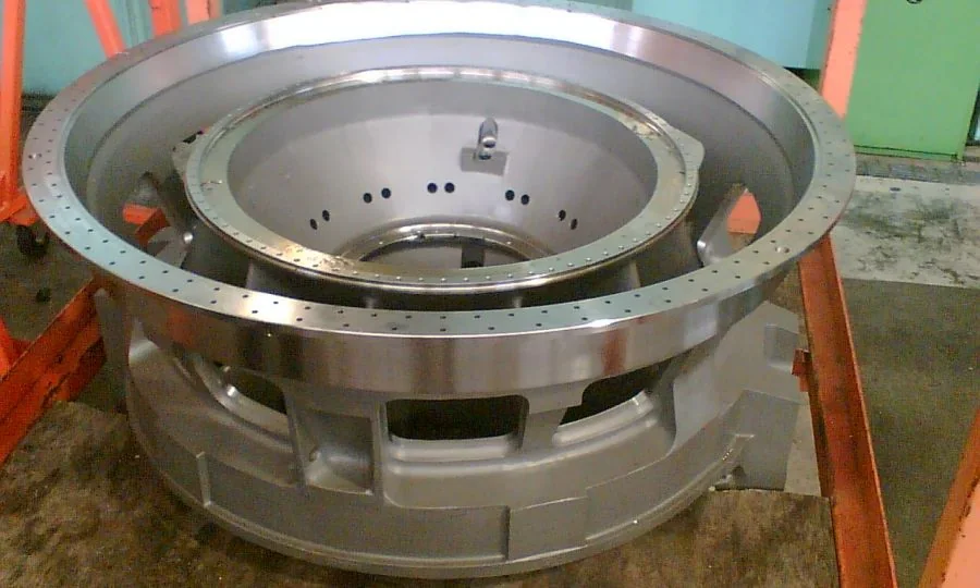 Engine frame machined on a Mandelli horizontal machining center