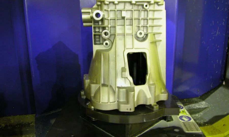 Gear housing machined on a Mandelli horizontal machining center