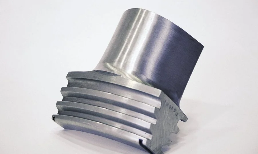 Turbine blade machined on a Mandelli horizontal machining center