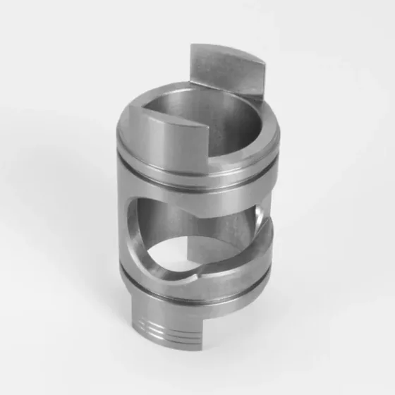 Windowed sleeve turned on a Spinner lathe: milled windows between turned grooves